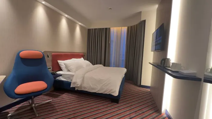 Holiday Inn Express Piramit Tower